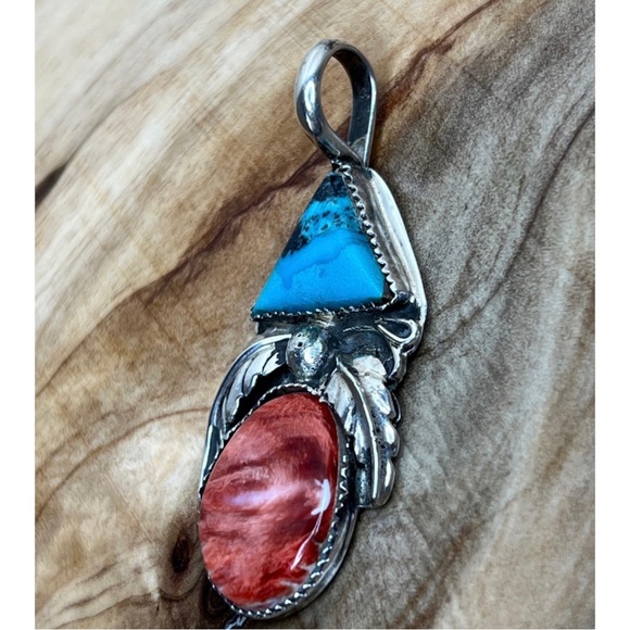 🚫SOLD🚫Vintage Navajo Pendant Signed Sterling Silver, Turquoise & Spiny Oyster - Picture 2 of 9